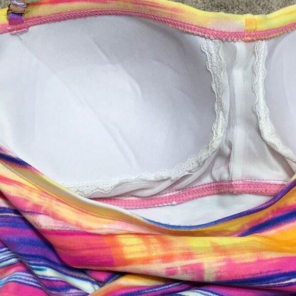 Lauren Ralph Lauren pastel stripe swimsuit. New - Picture 9 of 9